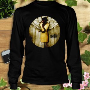 Lori Skillet Band T-Shirt