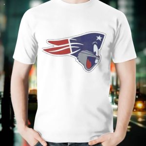 NFL New England Patriots Bugs Bunny T-Shirt