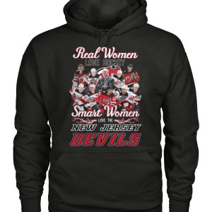 Real Women Love Hockey Smart Women Love The New Jersey Devils T-Shirt – Limited Edition