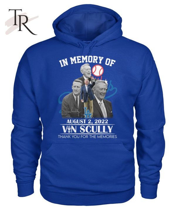 Never Underestimate A Woman Who Understands Dodgers And Loves Vin Scully  Signature t-shirt