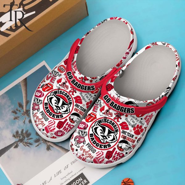 PREMIUM Go Badgers Wisconsin Badgers Clogs