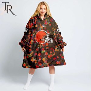 Personalized NFL Cleveland Browns With A Bold and Dense Logo Design Hoodie Blanket