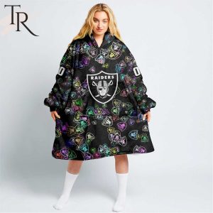 Personalized NFL Las Vegas Raiders With A Bold and Dense Logo Design Hoodie Blanket