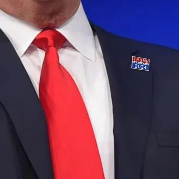 Trump Broochs for President 2024 Enamel Lapel Pins President Gift Souvenir for 2024 USA Presidential Enamel Pin