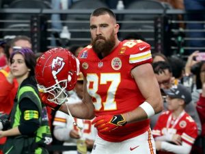 Travis Kelce Confirms Taylor Swift’s Impact on Chiefs Plays: A New Intersection of Sports and Pop Culture