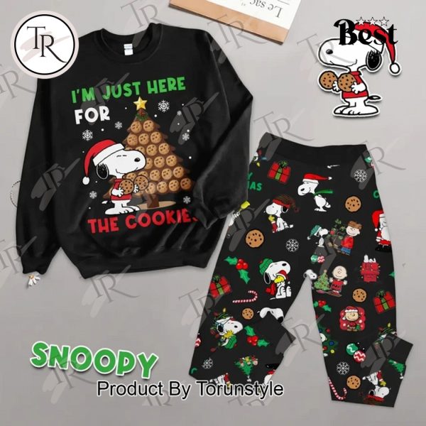 Snoopy I’m Just Here For The Cookies Merry Christmas Pajamas Set