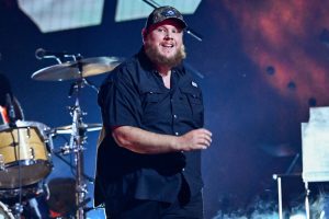 Luke Combs: Navigating Fame Amidst the Shadows of Obsessive-Compulsive Disorder