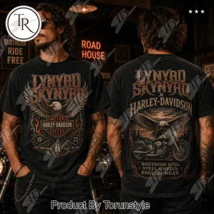 Lynyrd Skynyrd  Vintage Wash Southern Rock Eagle Graphic T-Shirt